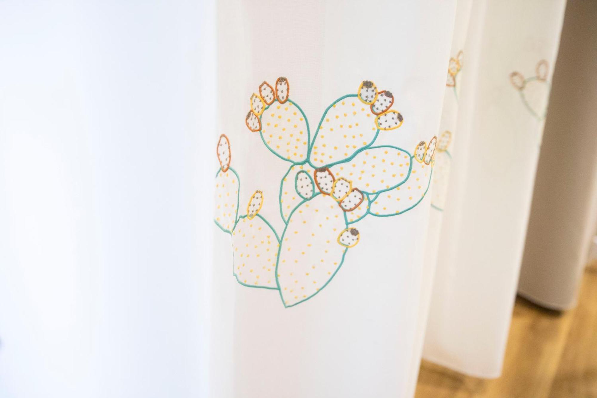 Berry Rooms Cagliari Bagian luar foto
