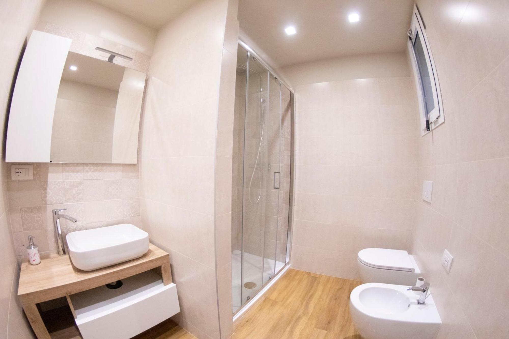 Berry Rooms Cagliari Bagian luar foto